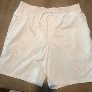 Men’s lined Lulu shorts